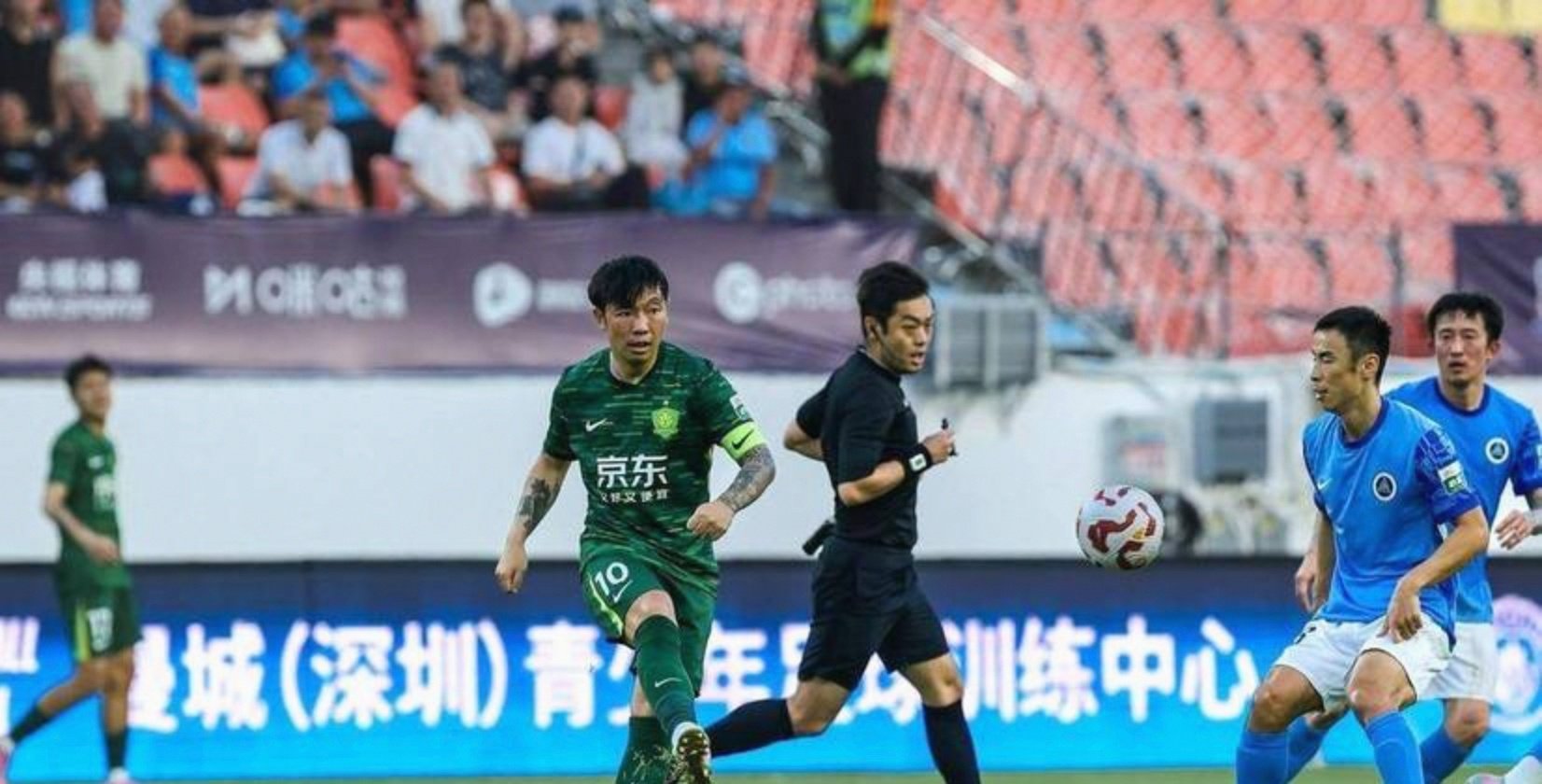 爱游戏在线-从巴塞罗那刷新队史纪录到北京国安窗口期豪取连胜，曼城复出首秀备战西甲的简单介绍