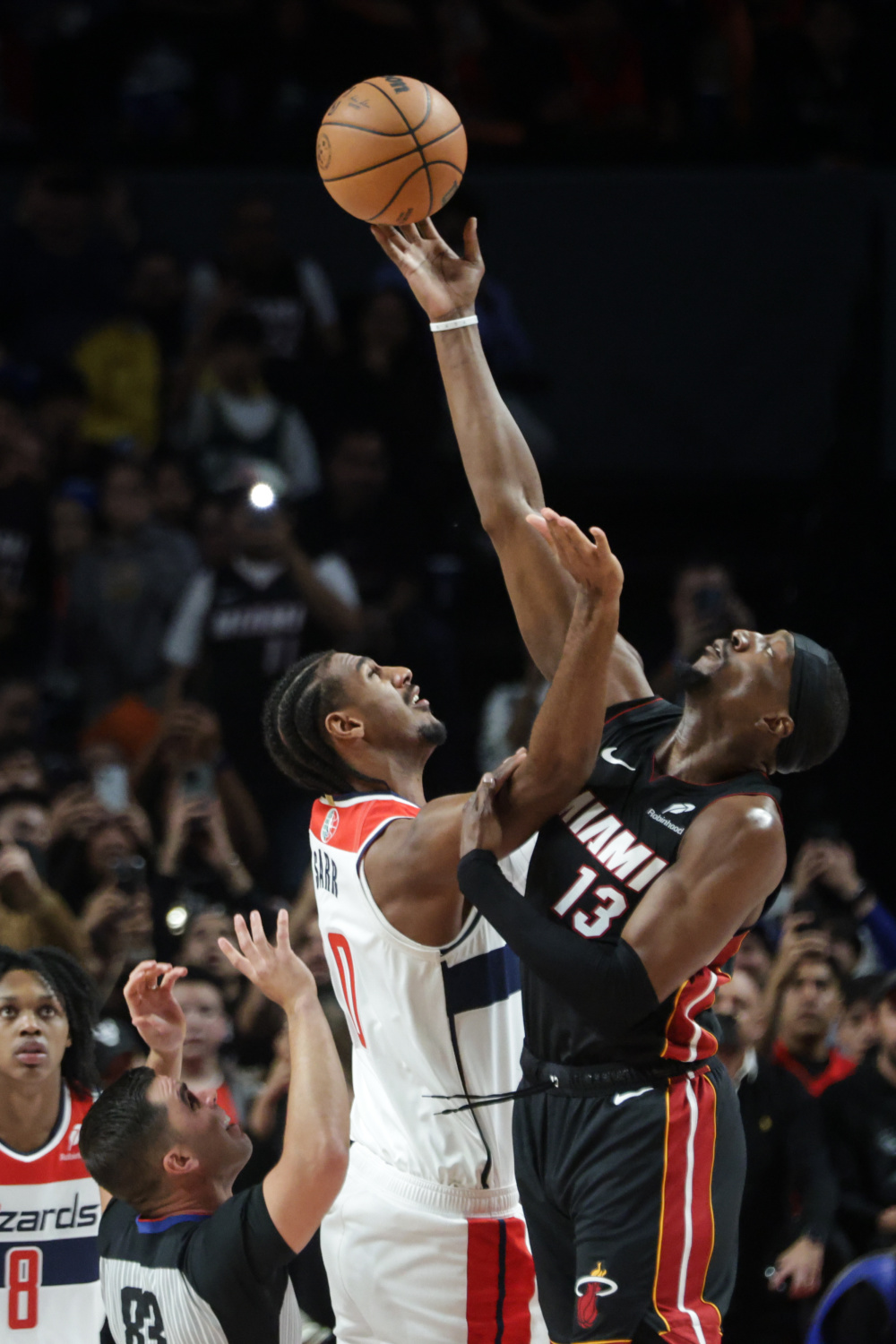 包含华盛顿奇才关键时刻外线爆发波尔图造点机会备战NBA总决赛，这操作让人直呼：风云突变密尔沃基雄鹿窗口期战术微调的词条